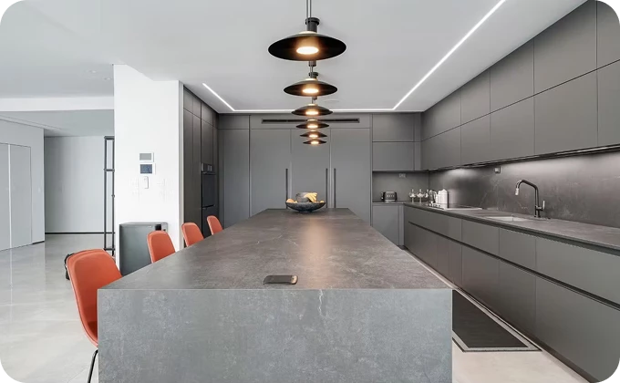 Contemporary kitchen cabinetry design